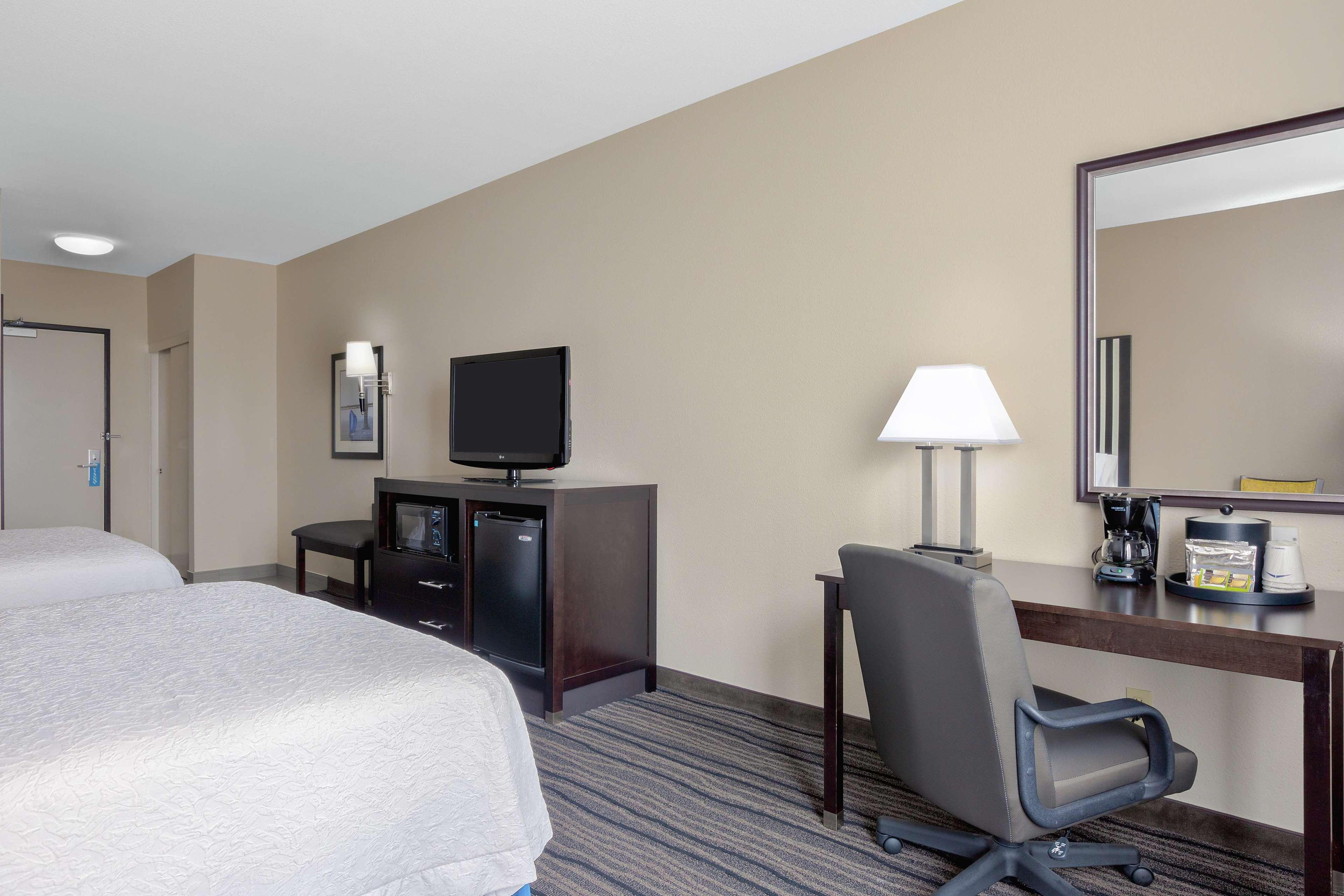 Hampton Inn&suites 3*